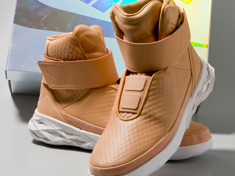 giày Nike Swoosh hunter